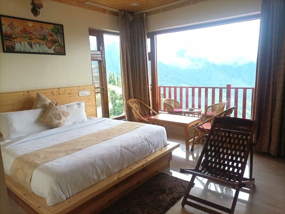 Premium Room With Balcony | 1 bedroom, individually decorated, individually furnished
