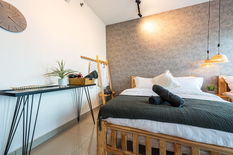 Luxury Studio Suite | Blackout drapes, iron/ironing board, free WiFi