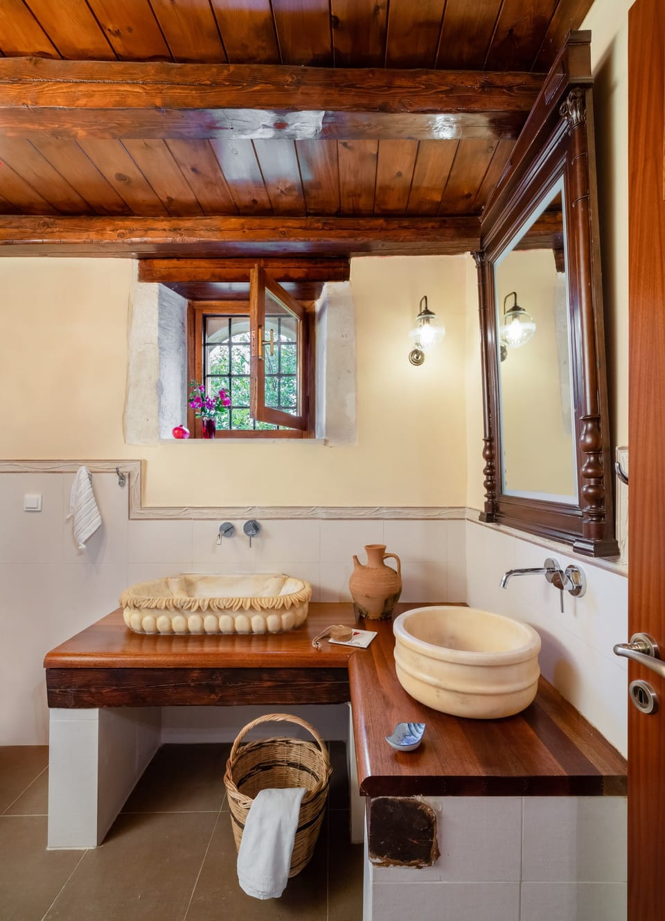 Exclusive Villa | Bathroom | Towels