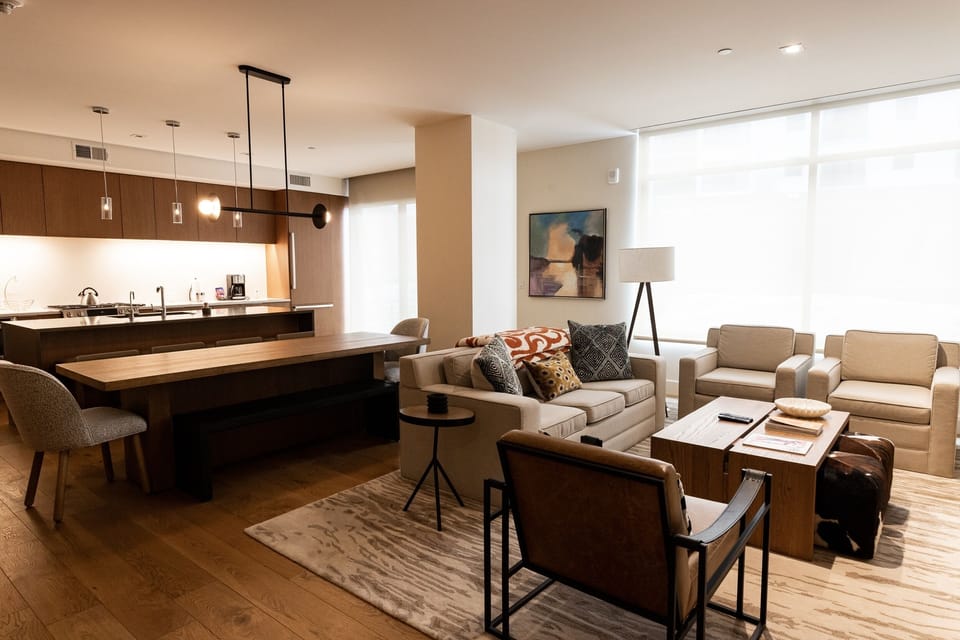 Condo, 3 Bedrooms | Interior