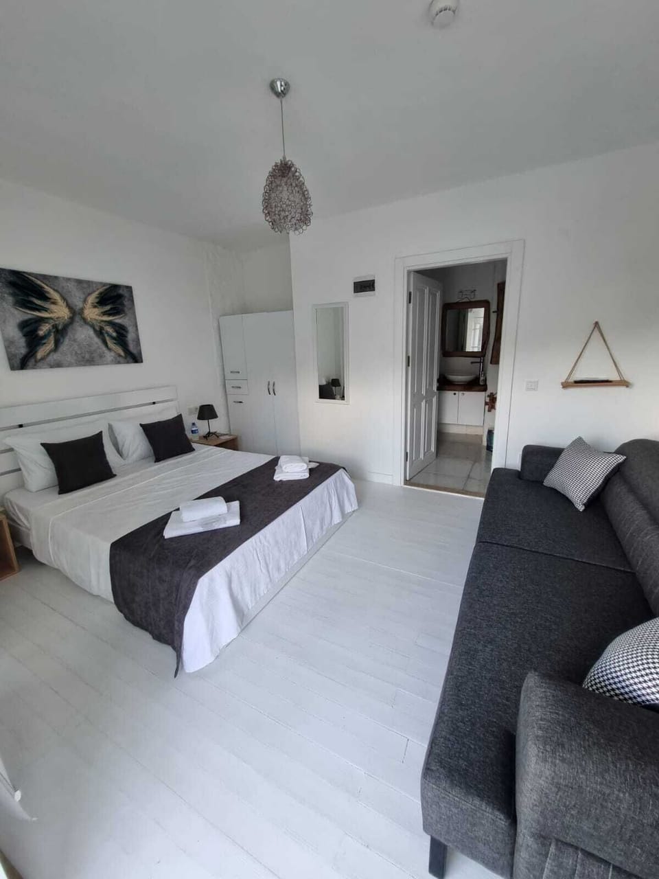 Superior Triple Room | Premium bedding, WiFi (free), bed sheets