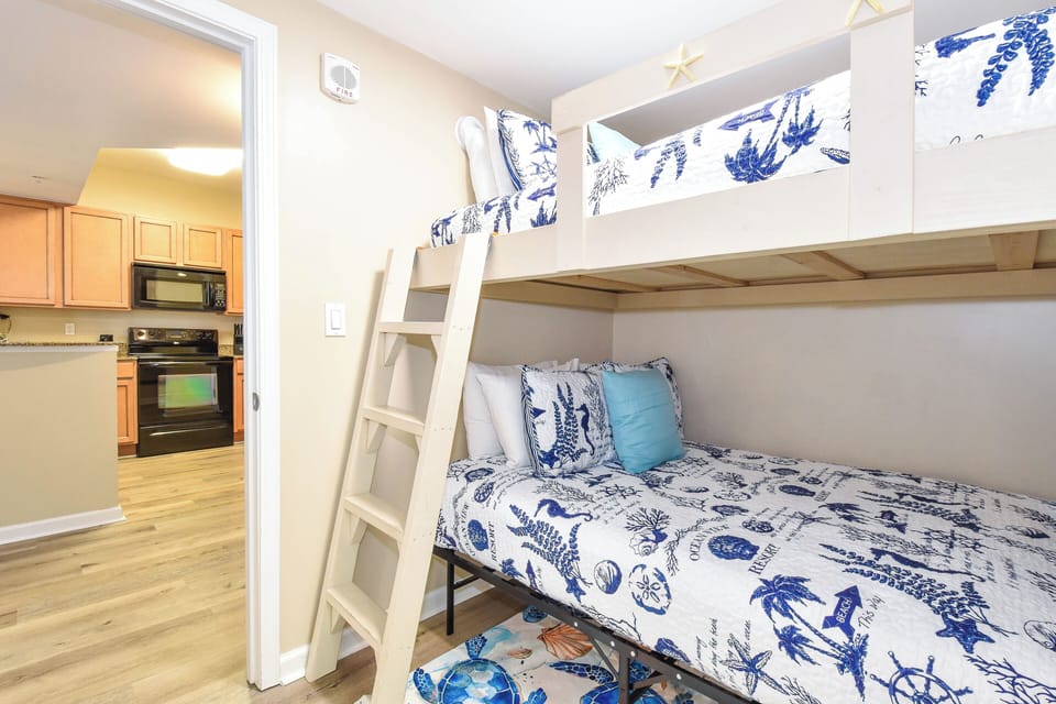 The Palms of Destin 1705 - Guest Bedroom