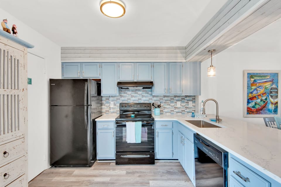 Full kitchen