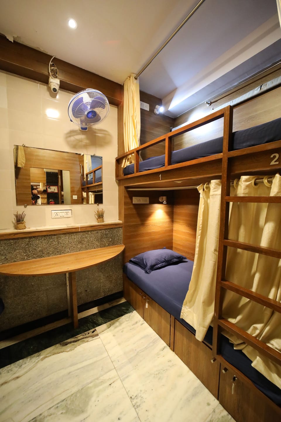 Deluxe Shared Dormitory, Mixed Dorm, Non Smoking | Free WiFi, bed sheets