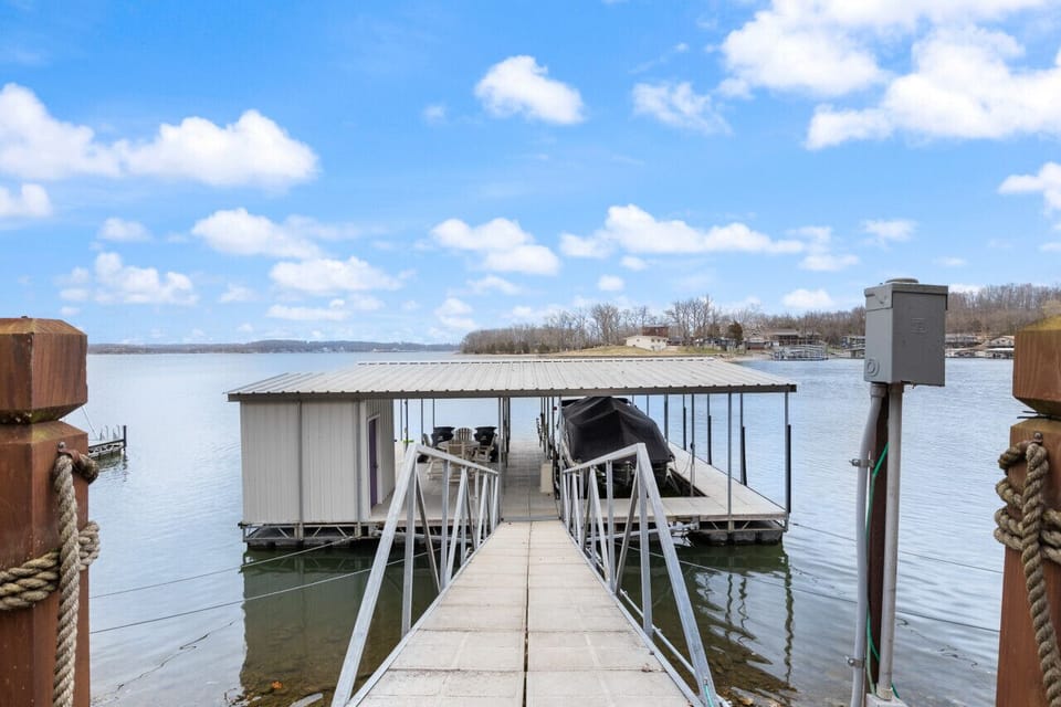 Dock