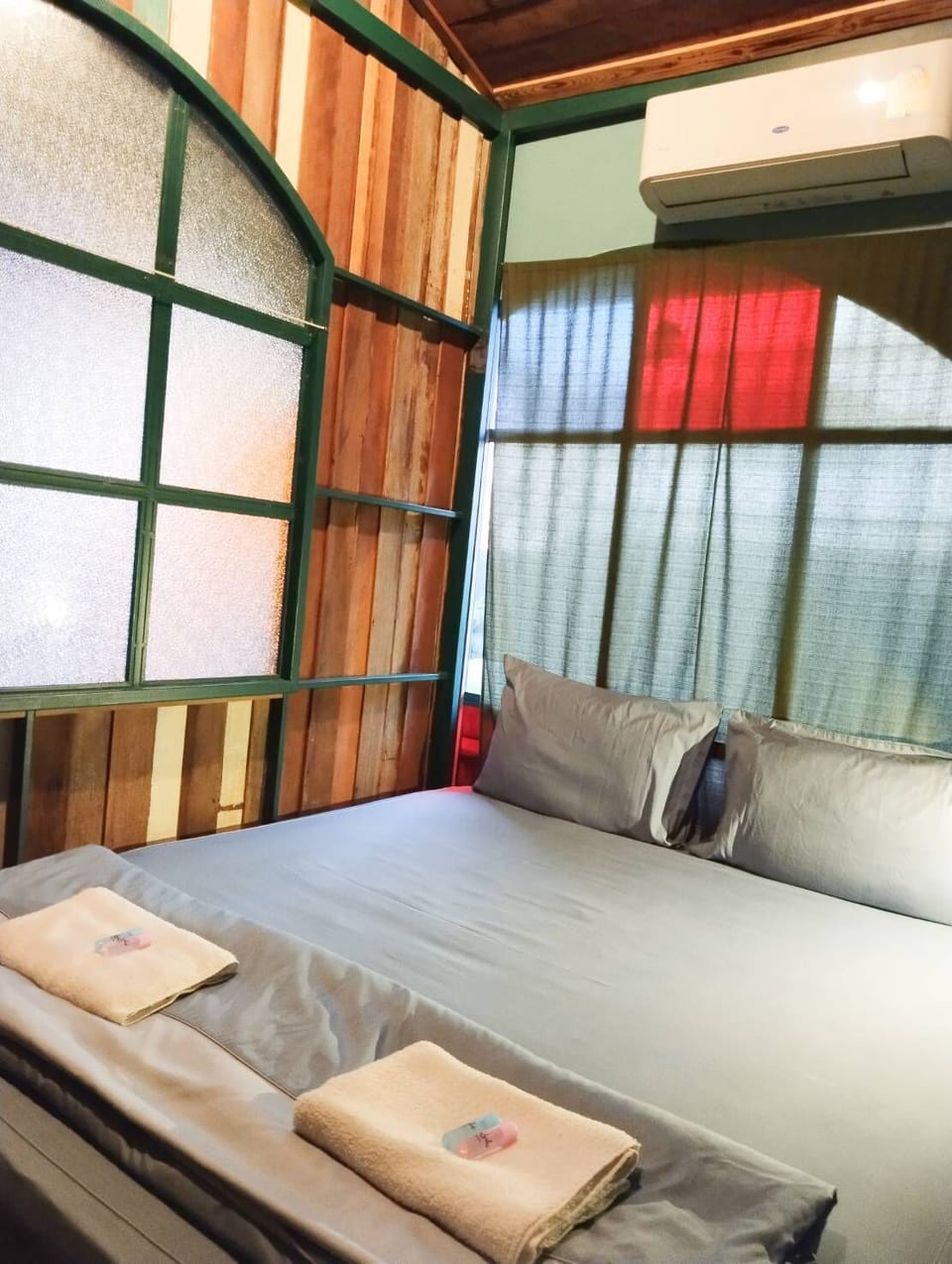 Sigle Bed in Dormitory Room (10 Bed) | Individually decorated, free WiFi, bed sheets
