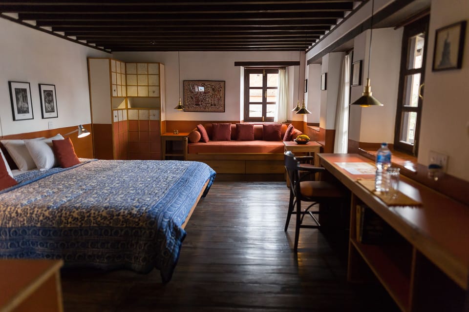 Room | 1 bedroom, in-room safe, individually decorated, individually furnished