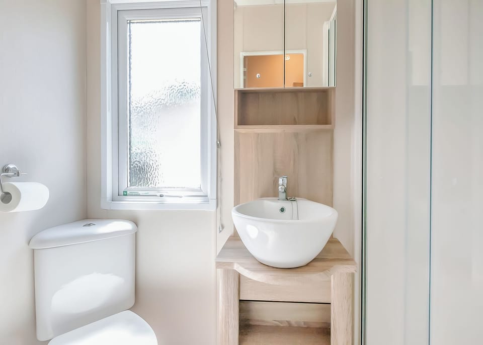 Bathroom, Toilet