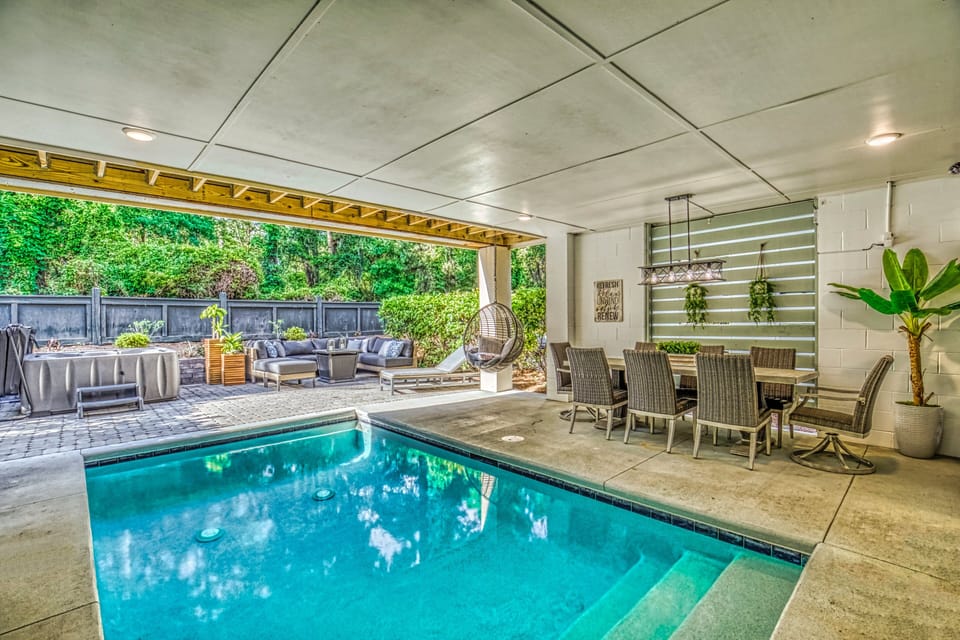 Free Year-Round Heated Pool