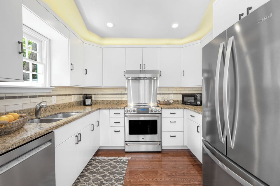 Fully equipped kitchen