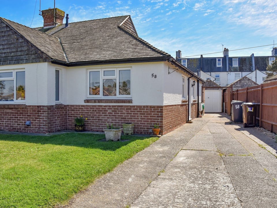 Exterior | Dougies Retreat, Pevensey Bay 