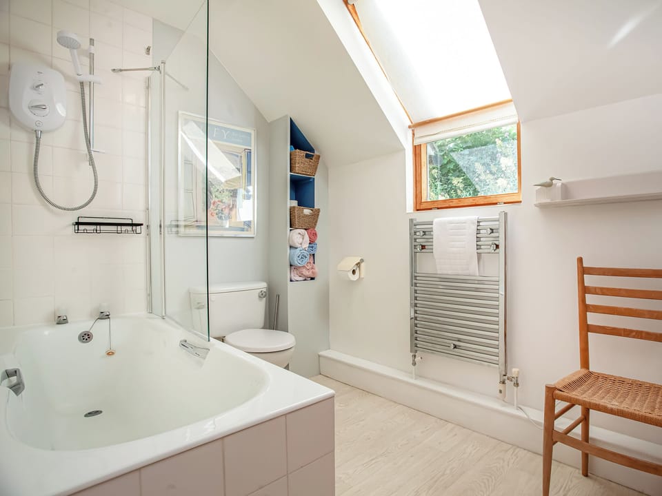 Bathroom | The Cottage, Salcombe
