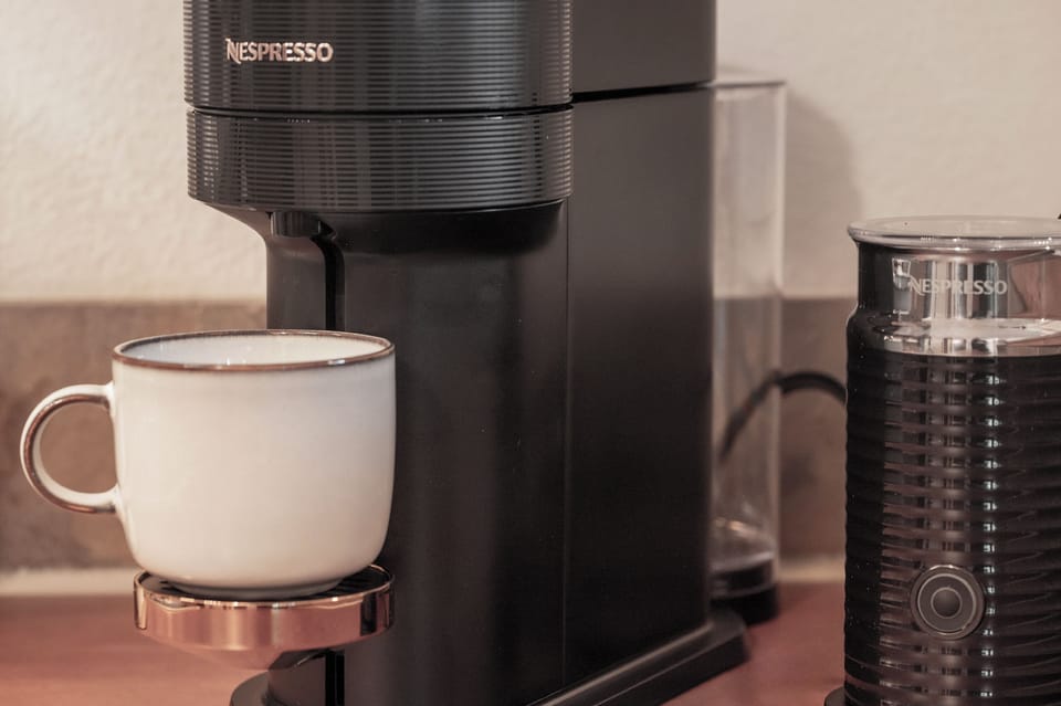 3 types of coffee: Nespresso + frother, French press, coffee pot.