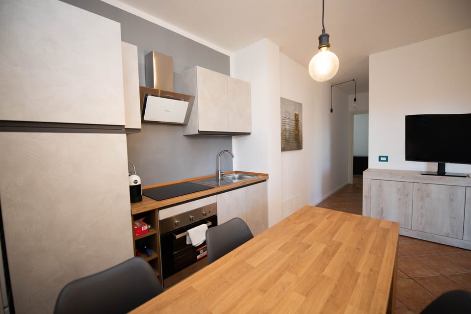 Family Apartment | Private kitchen | Fridge, oven, stovetop, coffee/tea maker