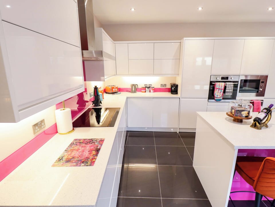Fridge, dishwasher, electric kettle, toaster
