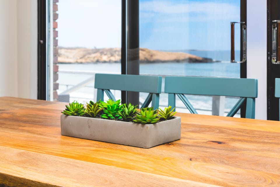 Plenty of small decorative touches to brighten your stay.