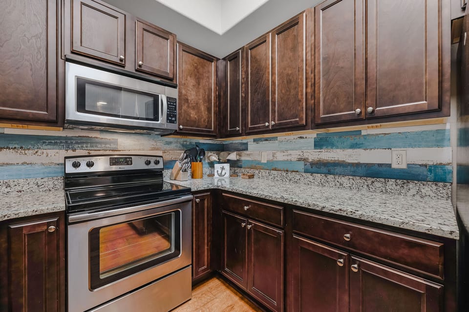 Lots of counter space to prep and prepare for meals