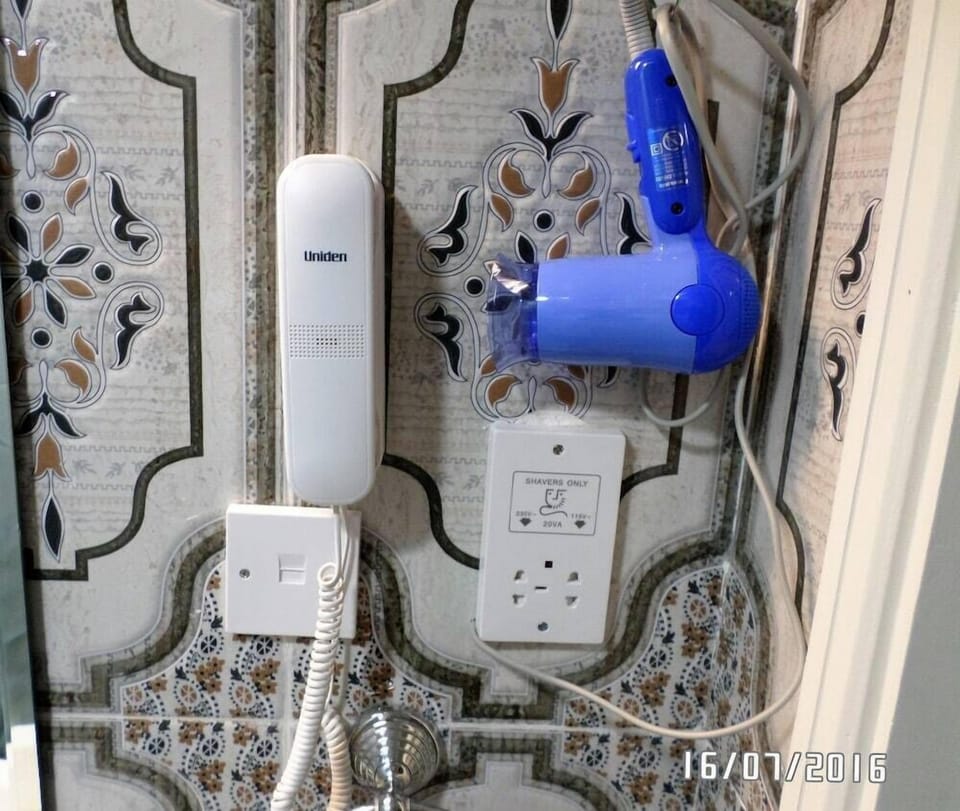 Bathroom amenities