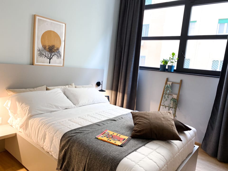 Down comforters, pillowtop beds, minibar, in-room safe