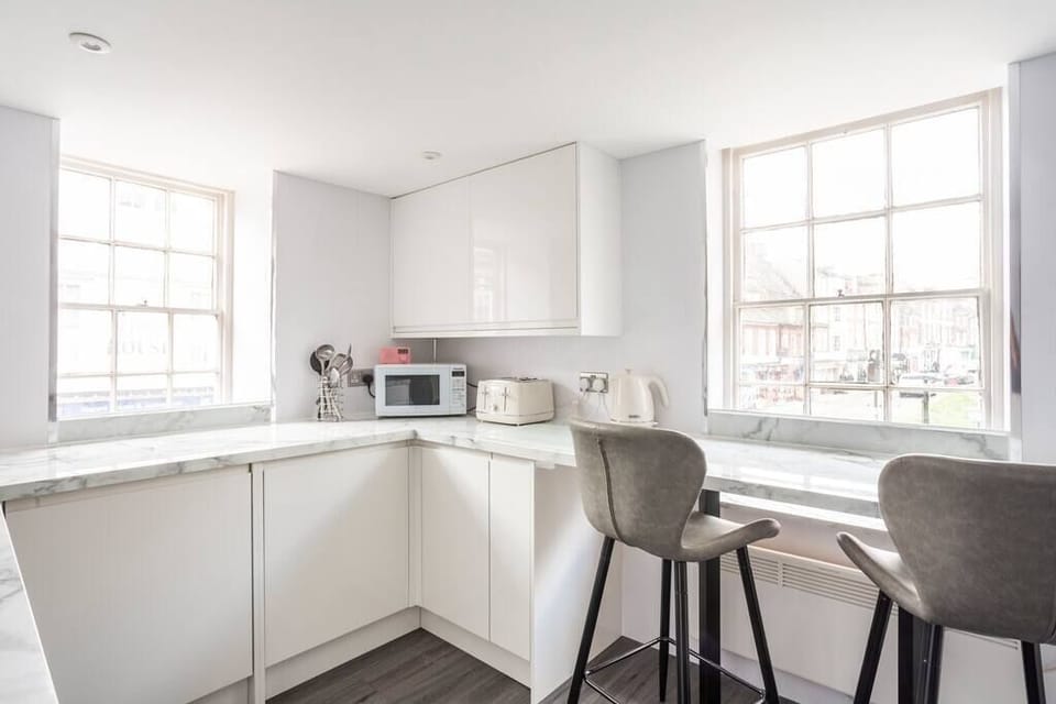 Kitchen desktop