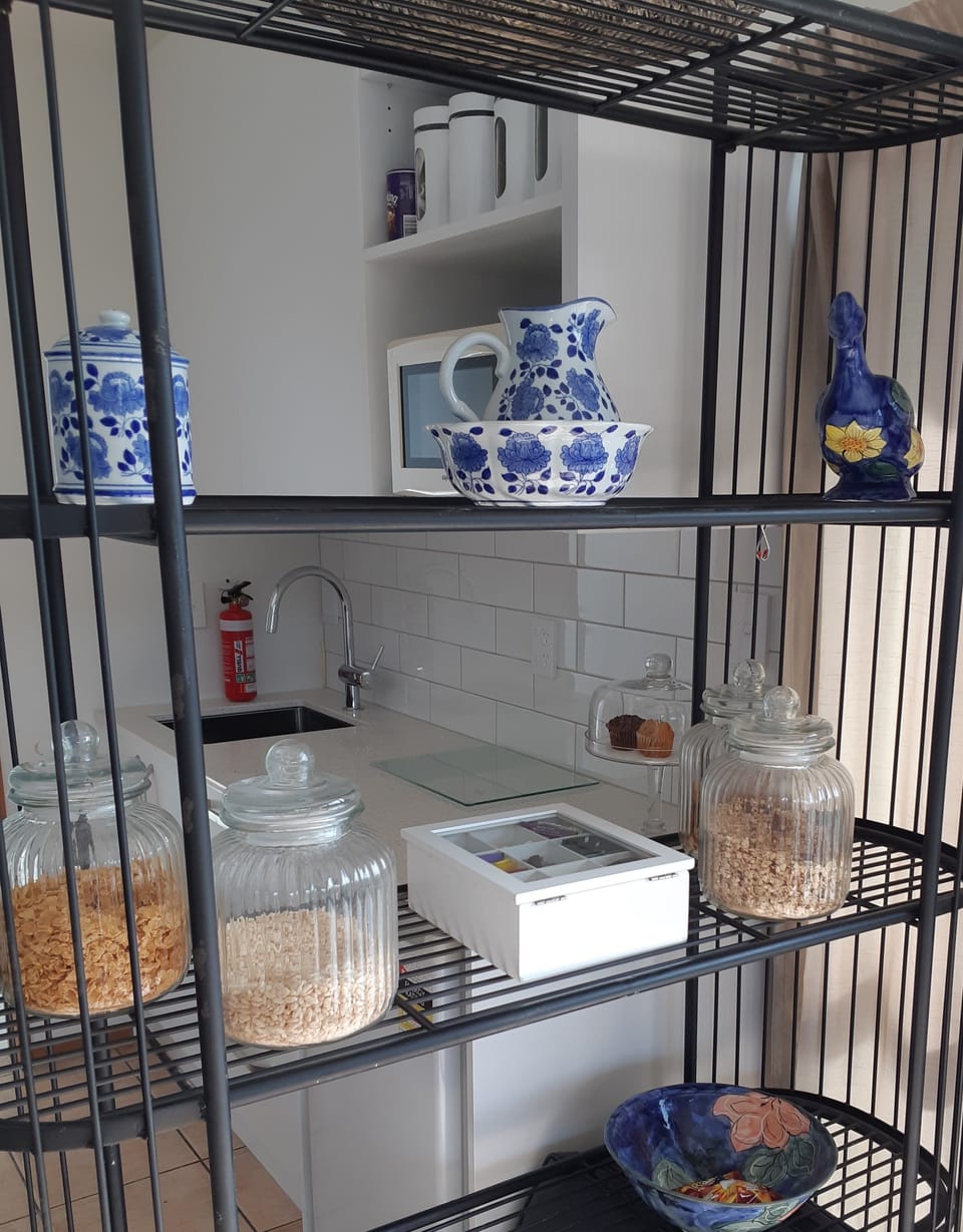 The Pool Studio | Private kitchen | Coffee/tea maker, fridge, microwave, electric kettle