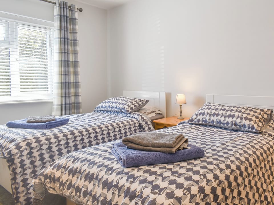 Twin bedroom | The Batch, Padstow