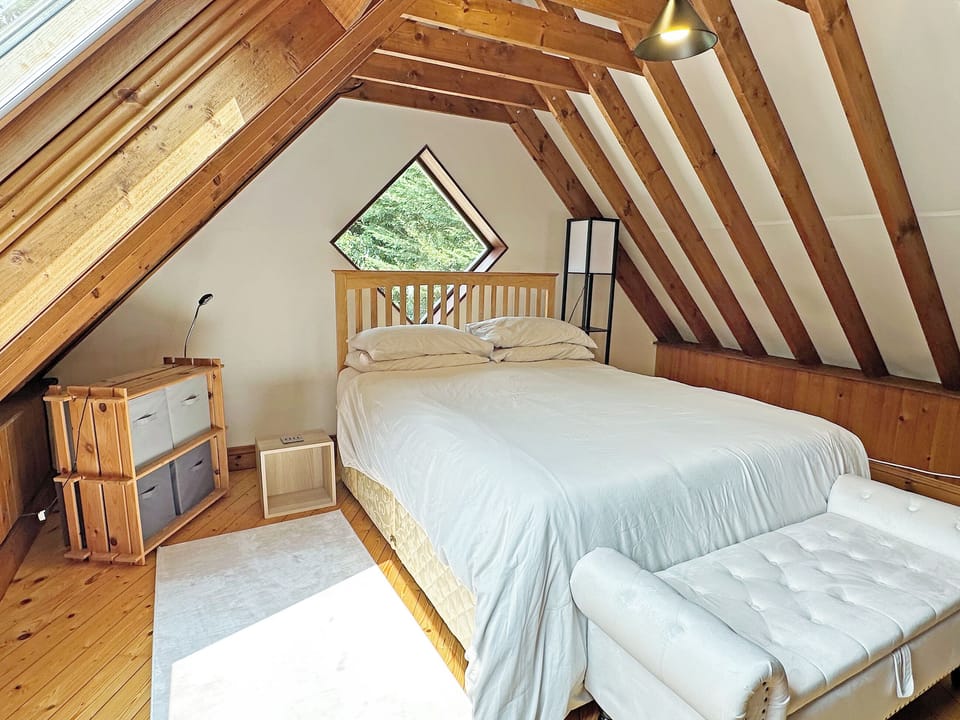 Double bedroom | The Loft House, Wimborne