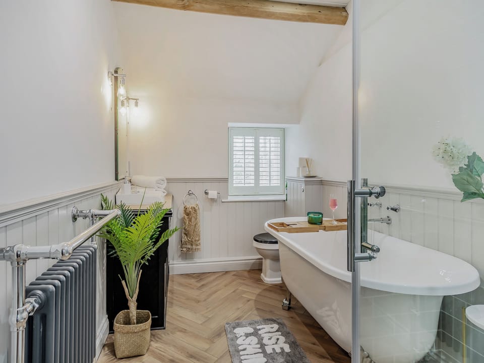 Bathroom | Low Hall Barn, West Ayton, near Scarborough