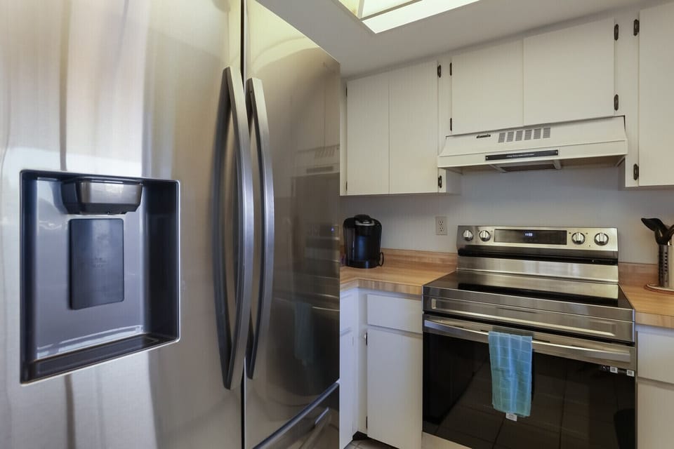Kitchen with upgraded Stainless Steel Appliances
