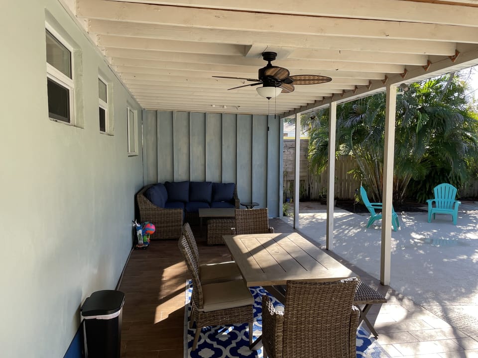 Outdoor dining
