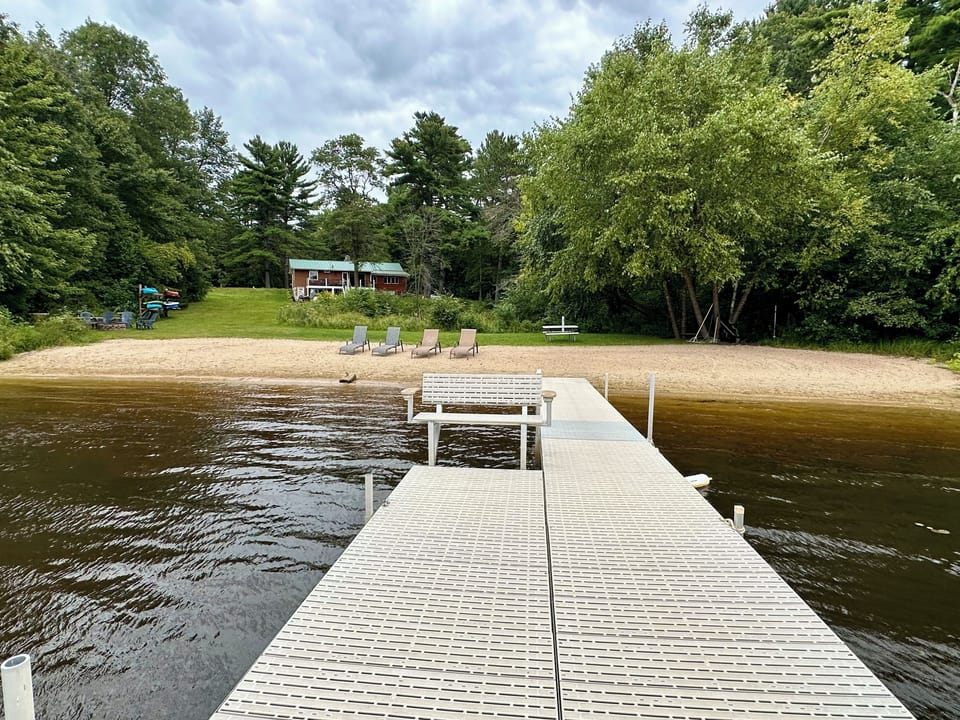 Plenty of space to dock your boat. Pontoon rentals available, reach out with Q’s