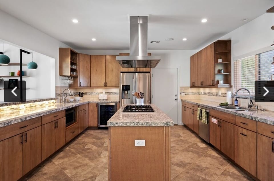Large fully stocked chef's kitchen 
