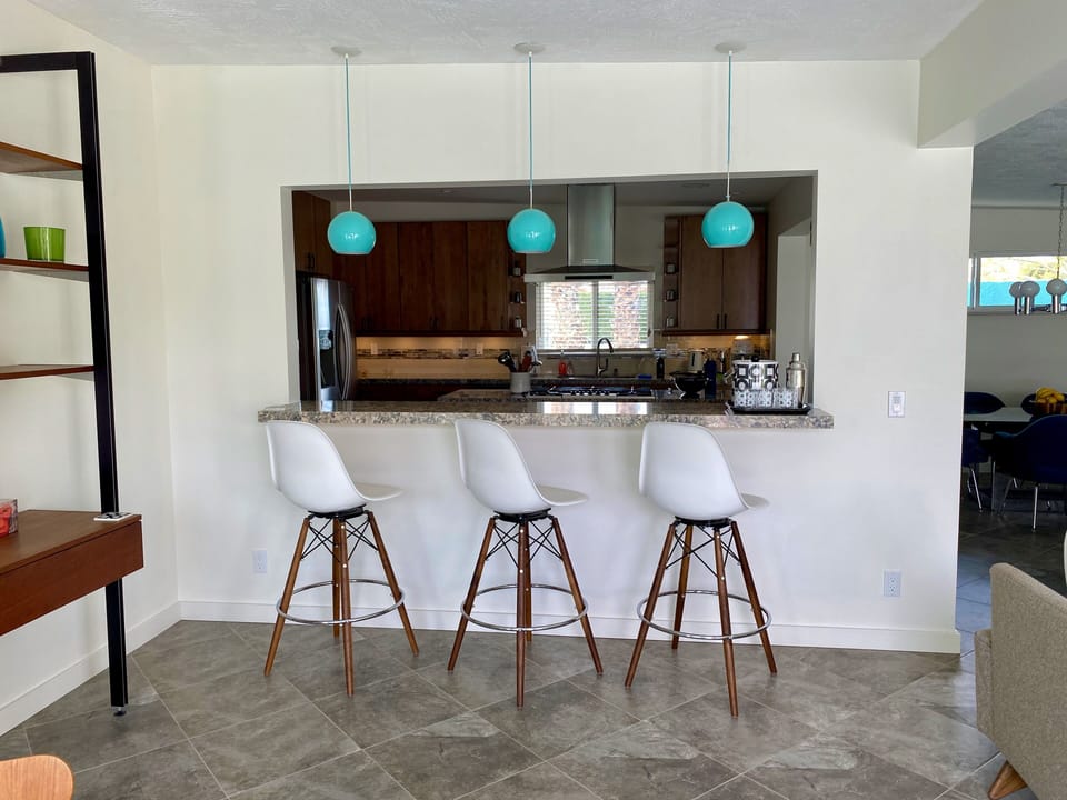 Breakfast Bar