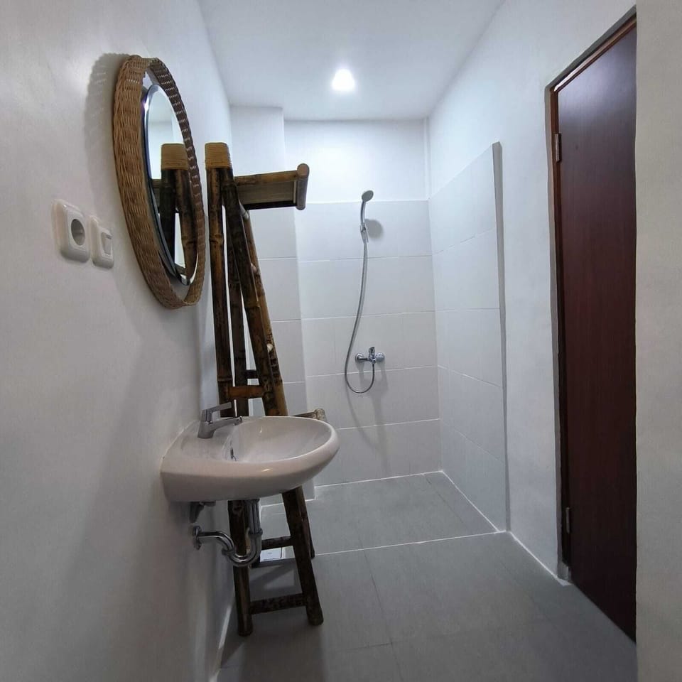 Superior Double Room | Egyptian cotton sheets, premium bedding, desk, WiFi (free)