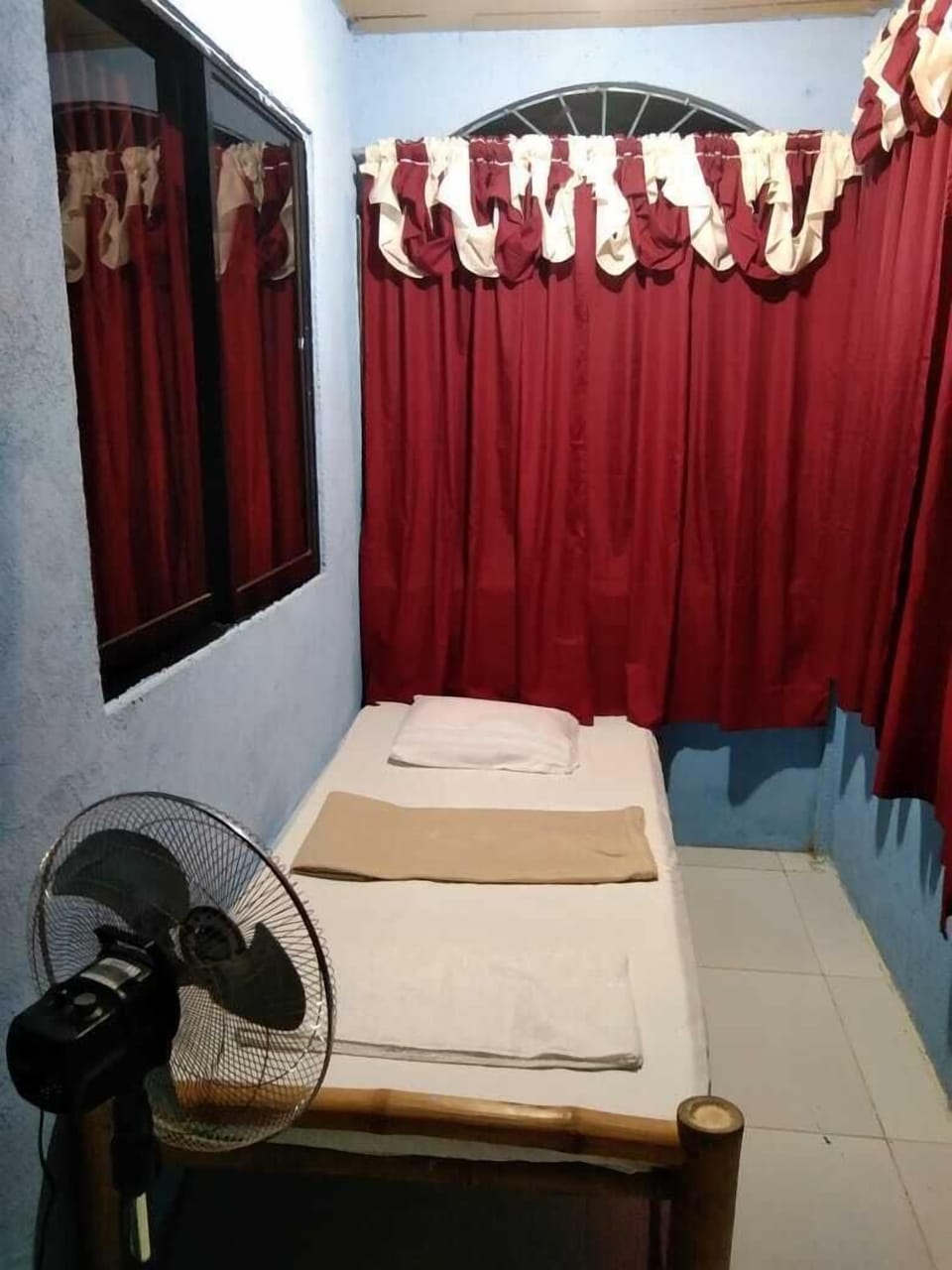Economy Single Room | Free WiFi