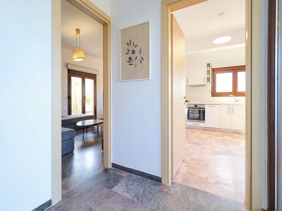 Apartment, 4 Bedrooms, Balcony, Ocean View | Interior