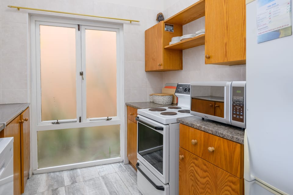 Classic Villa | Private kitchen | Electric kettle