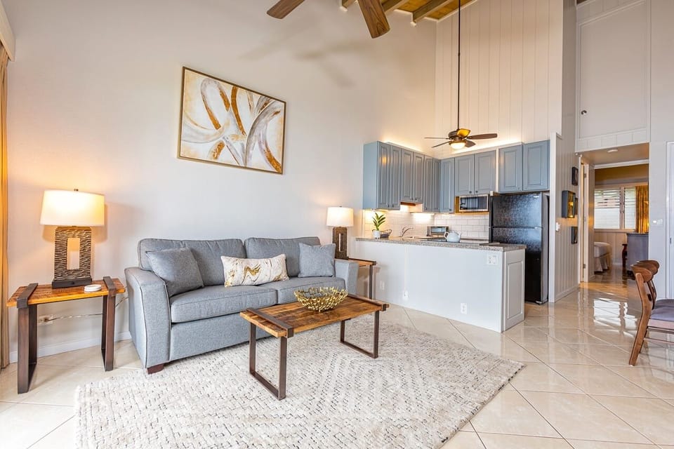 Condo, 1 Bedroom | Living area | Smart TV