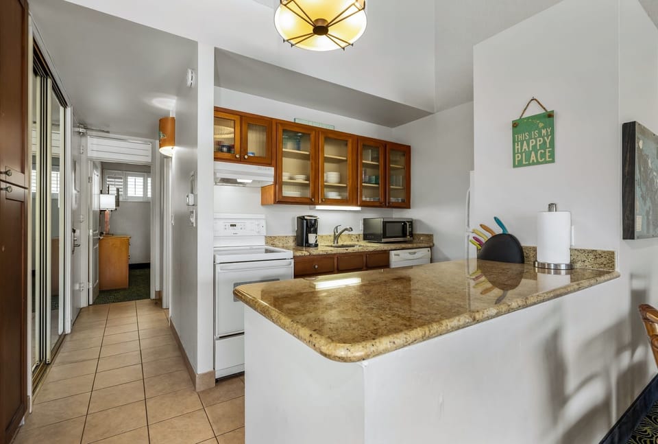 Condo, 1 Bedroom | Private kitchen | Coffee/tea maker, fridge, oven, toaster