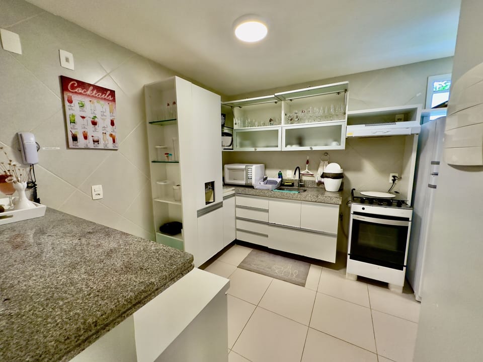 Apartment | Private kitchen | Fridge, microwave, blender, toaster oven