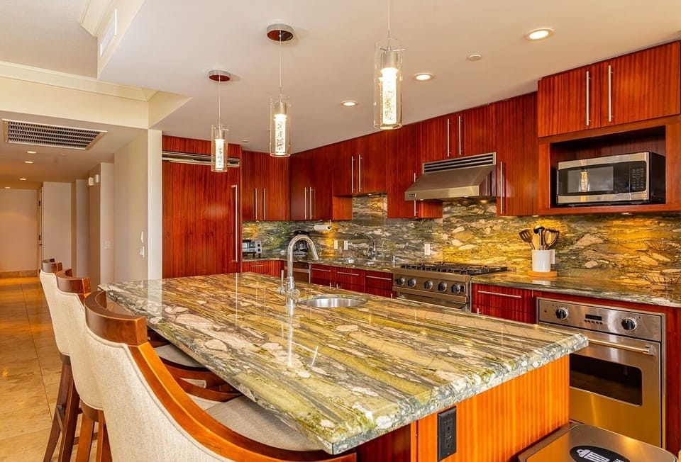 Condo, 3 Bedrooms | Private kitchen | Coffee/tea maker, fridge, oven, toaster