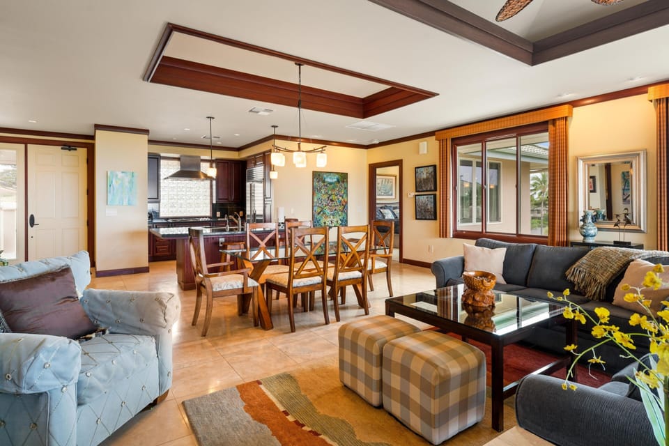 Condo, 3 Bedrooms | Living area | Smart TV