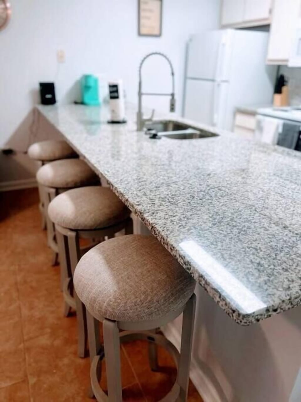 Countertop dining area