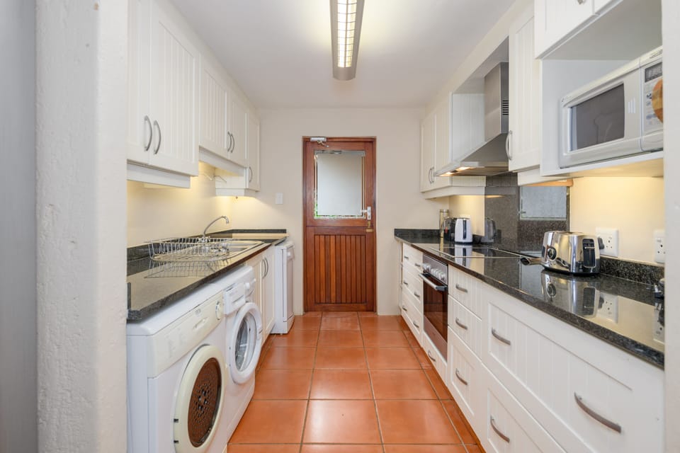 Classic Villa | Private kitchen | Electric kettle