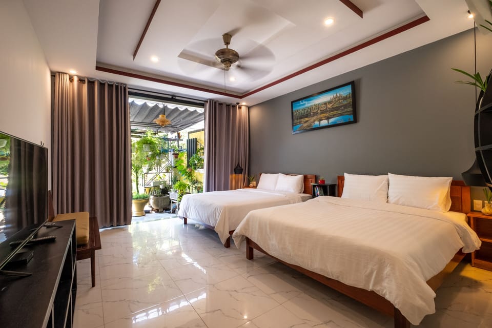 Premium bedding, down comforters, pillowtop beds, desk