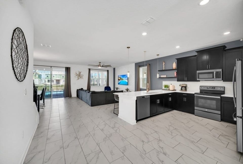 Villa, Multiple Bedrooms | Private kitchen | Microwave, dishwasher