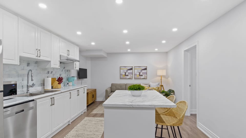Dining/ kitchen Island 