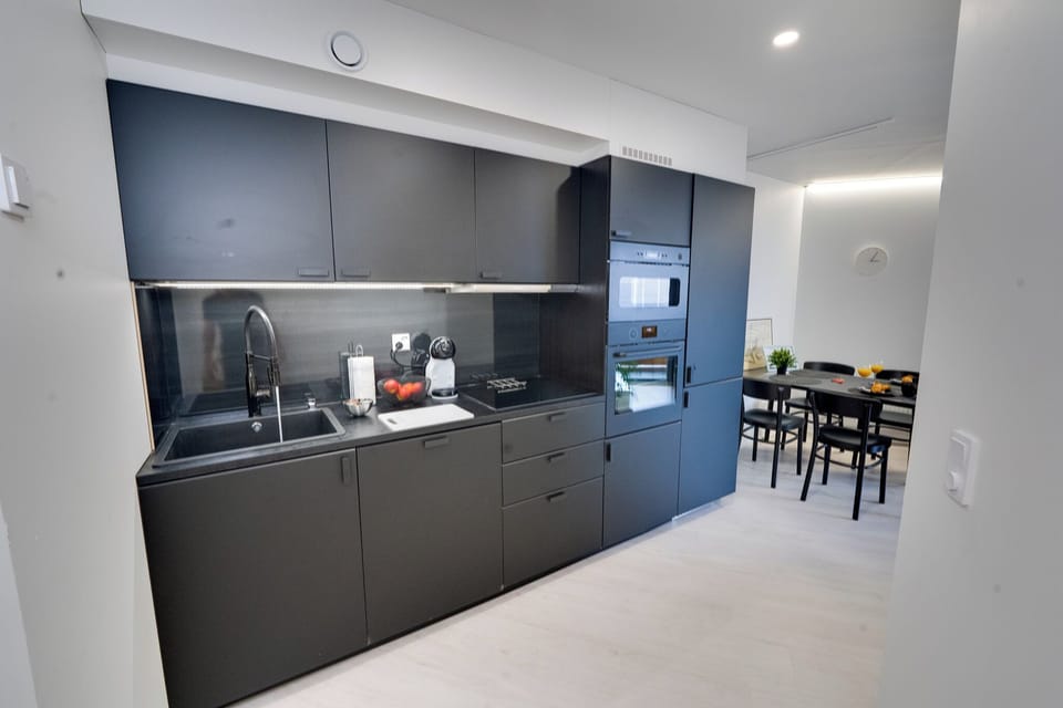 Kitchen (2)