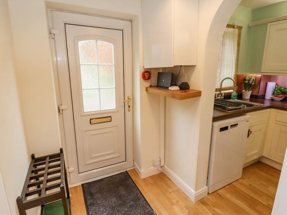 Fridge, dishwasher, electric kettle, toaster