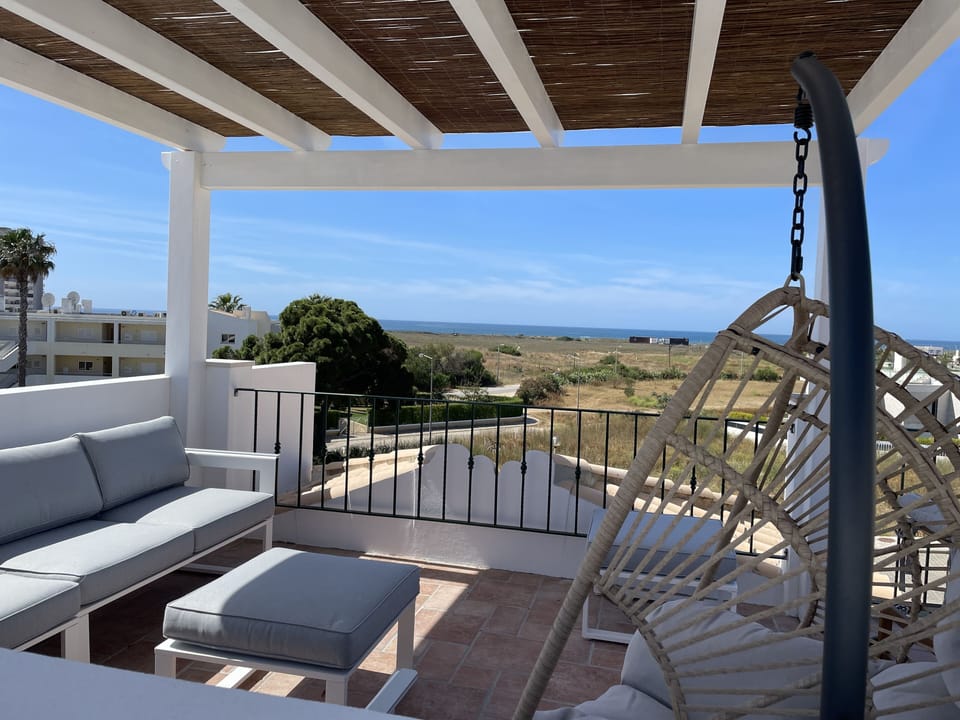Ocean view roof terrace lounge area